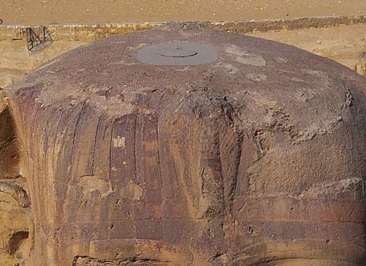 Descoberta da Porta Secreta na Grande Esfinge, Arqueólogos revelam segredos da Grande Esfinge, Mistérios antigos da Grande Esfinge desvendados, Exploração arqueológica revela porta oculta na Esfinge, Segredos milenares da Grande Esfinge são revelados, Porta secreta da Grande Esfinge intrigou arqueólogos, Escavações revelam entrada misteriosa na Esfinge, Arqueólogos encontram passagem secreta na Grande Esfinge, Descoberta histórica: porta oculta na Grande Esfinge, Mistérios da Grande Esfinge revelados por escavações