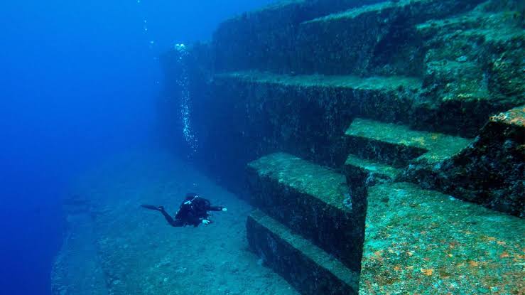 Arqueologia Marinha Tecnológica, Rota Comercial Antiga Marítima, Cidades Subaquáticas Antigas, Tesouros Náuticos, Naufrágios Históricos Submersos, Culturas Costeiras Ancestrais, Pesquisa Arqueológica Submarina, Mistérios da Idade do Bronze, Cápsulas do Tempo Aquáticas, Civilizações Aquáticas Esquecidas, Mitologia Submersa, Descobertas Arqueológicas Subaquáticas, Nômades da Idade da Pedra, Serpentes Guardiãs na Arqueologia, Debates sobre Ruínas Submersas, Estruturas Antigas em Zonas Costeiras, Exploração de Cenotes Maias, Relíquias da Roma Antiga no Mar, Riqueza Arqueológica do Mar Báltico, Civilizações Afundadas na História Marítima