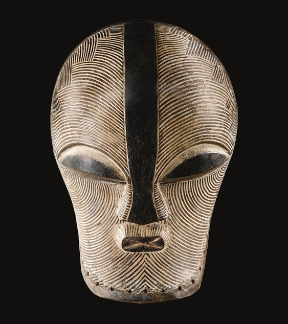 Máscaras tribais africanas significados, Rituais africanos máscaras Congo, Significados cosmologia Congo, Artefatos sagrados tribos Congo, Mitologia máscaras africanas, Tradições ancestrais Congo, Ritualismo artefatos tribais, Simbolismo máscaras rituais, Significados cosmogonia africana, Cultura ancestral Congo, História rituais tribais Congo, Arte africana colecionadores, Significado máscaras Kifwebe, Conexões Luba e Songye, Segredos artefatos tribais, Religiosidade tribos Congo, Simbolismo espiritual máscaras, Ritualismo artefatos antigos, Tradições sagradas Congo, Artesanato Congo colecionadores, Crenças mitológicas tribos africanas, Rituais espirituais Congo, Significados máscaras rituais Congo