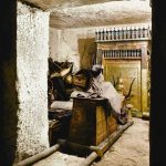 Câmara funerária de Tutancâmon, Fotos remasterizadas em cores de Tutancâmon, Descoberta da tumba de Tutancâmon, Arqueologia egípcia em cores, Howard Carter e a tumba de Tutancâmon, Escavações no Vale dos Reis, Relíquias de Tutancâmon em cores, Exploração da tumba de Tutancâmon, Descobertas arqueológicas em cores, Artefatos de Tutancâmon restaurados, Detalhes da tumba de Tutancâmon, História de Tutancâmon em imagens, Tecnologia de remasterização em arqueologia, Preservação digital de relíquias egípcias, Tutancâmon e seus tesouros em cores, Expedição de Howard Carter em fotos, Revelações arqueológicas em cores, Antiguidades egípcias restauradas, Tutancâmon reimaginado em fotografias, Explorando a câmara funerária de Tutancâmon em detalhes